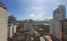 Kit com vista linda perto das Castanheiras